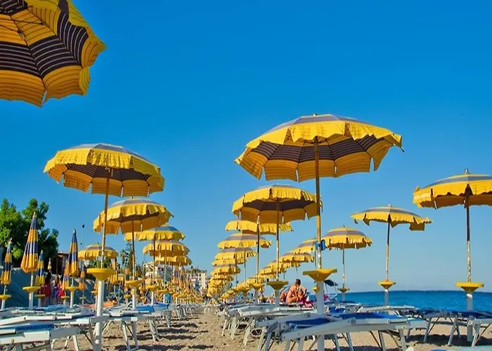 Nefele Otel Giardini Naxos
