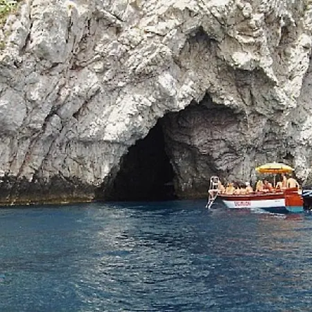 Nefele Otel 3*