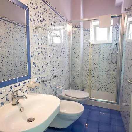 Nefele Otel 3*